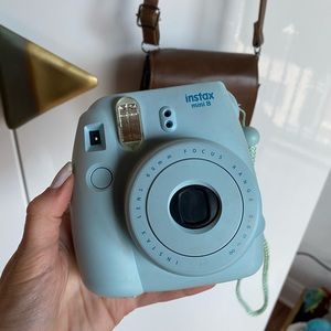 Instant mini instant camera with leather case
